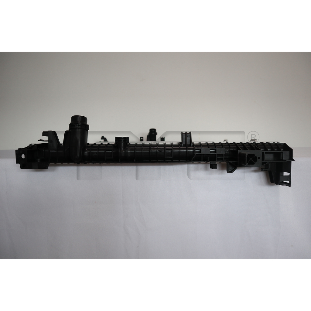 BMW Radiator with OEM #  17 11 5 A44 D67 TYC #  13783