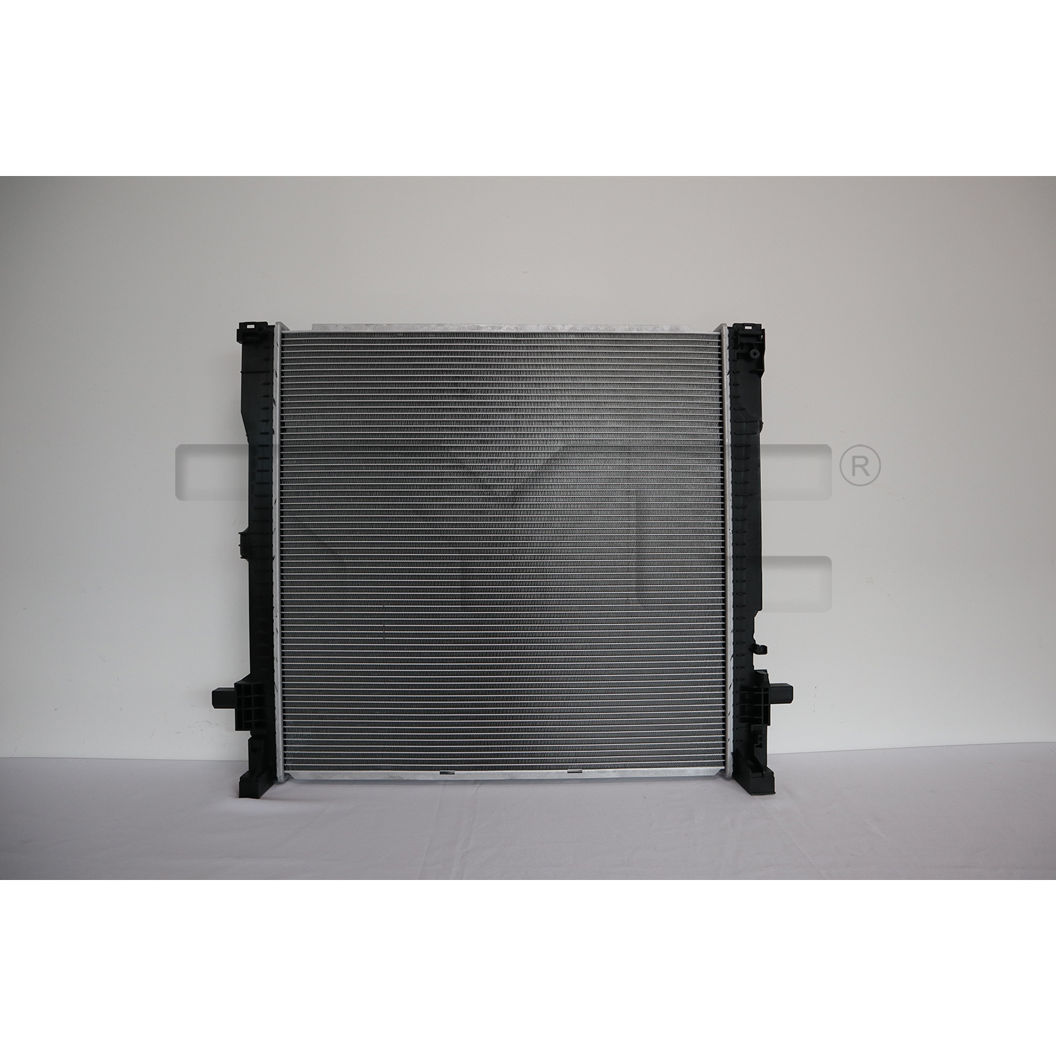 BMW Radiator with OEM #  17 11 5 A44 D67 TYC #  13783