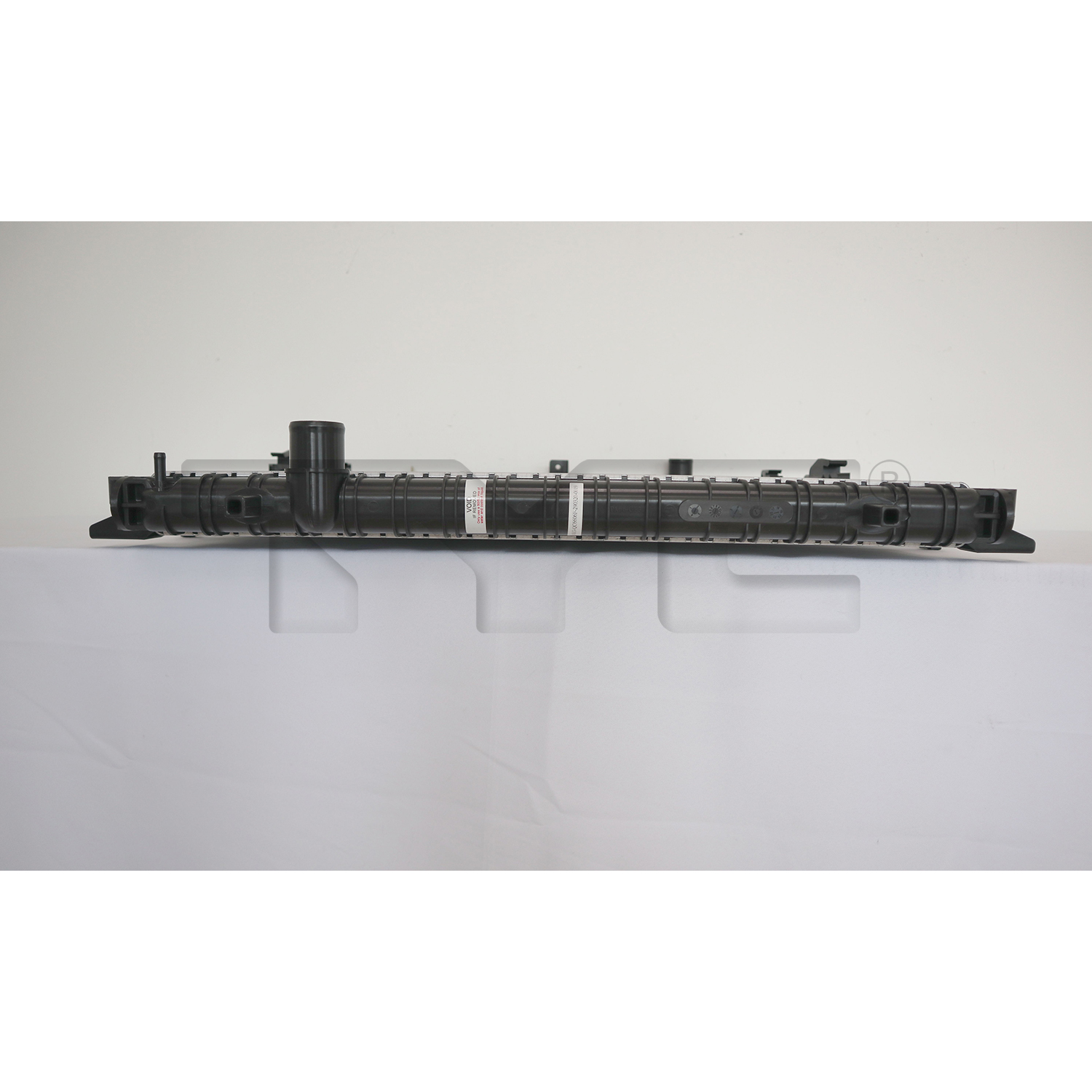 Chevrolet GMC Radiator with OEM #  84671375 TYC #  13753