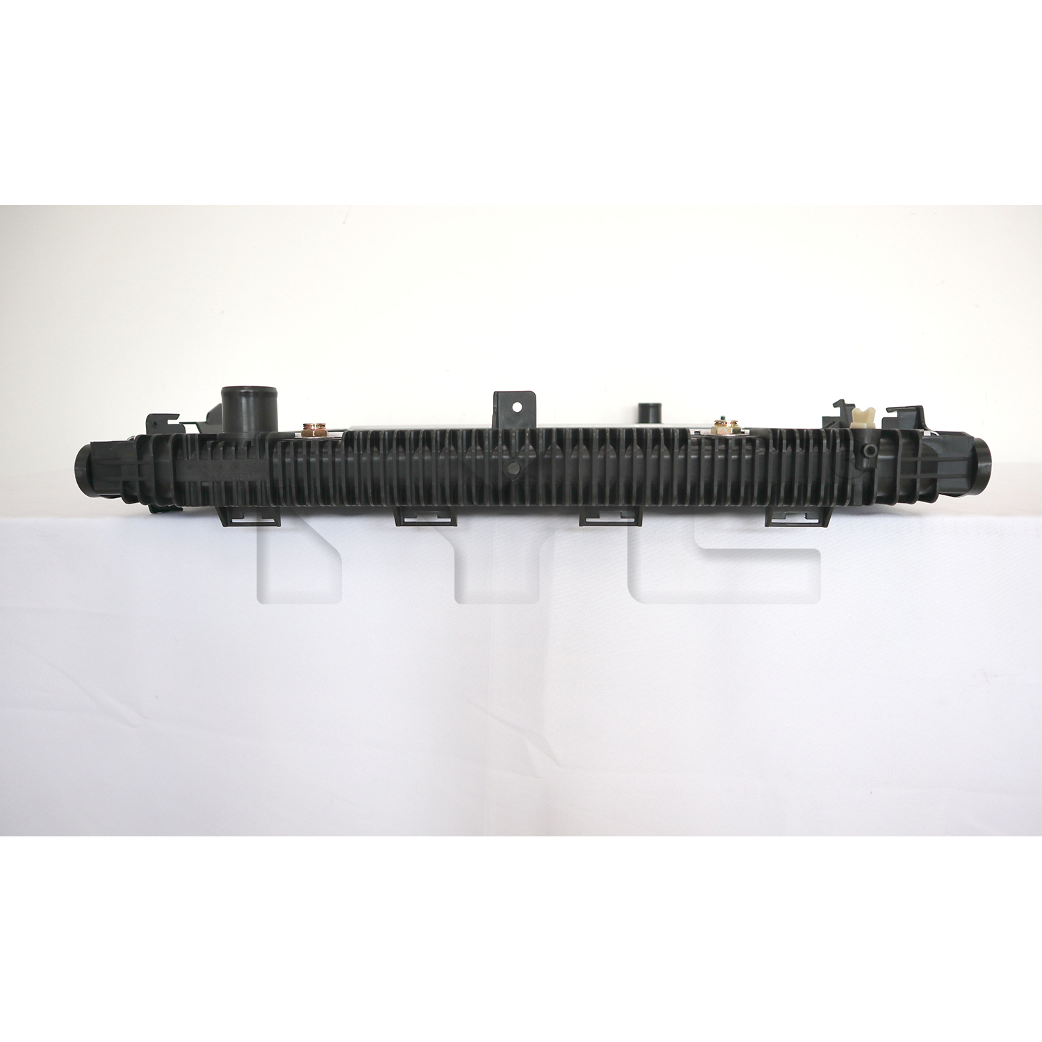 Chevrolet GMC Radiator with OEM #  84671375 TYC #  13753