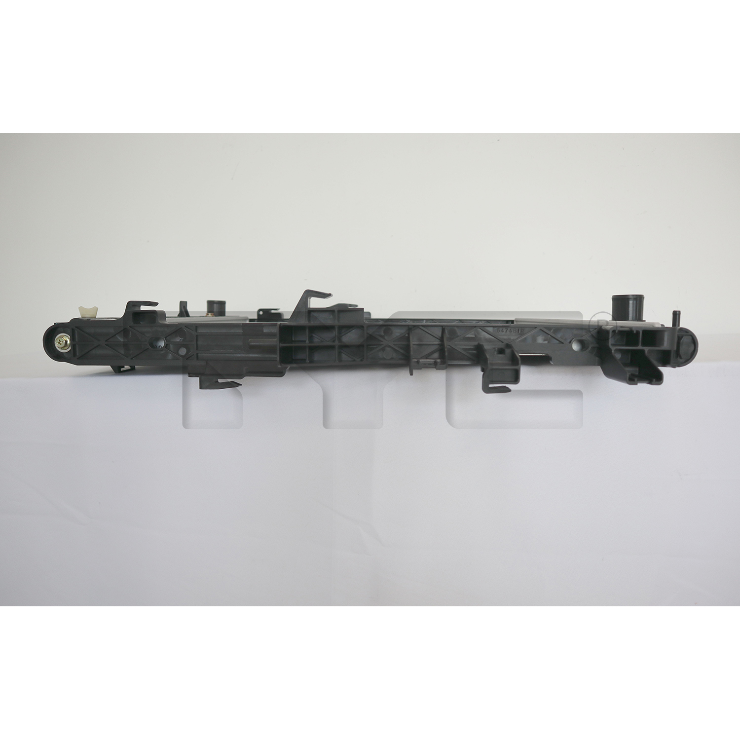Chevrolet GMC Radiator with OEM #  84671375 TYC #  13753